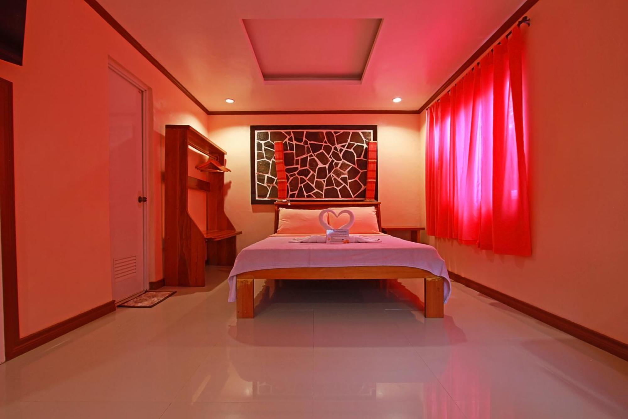 Nigi Nigi Too Beach Resort Balabag  Экстерьер фото