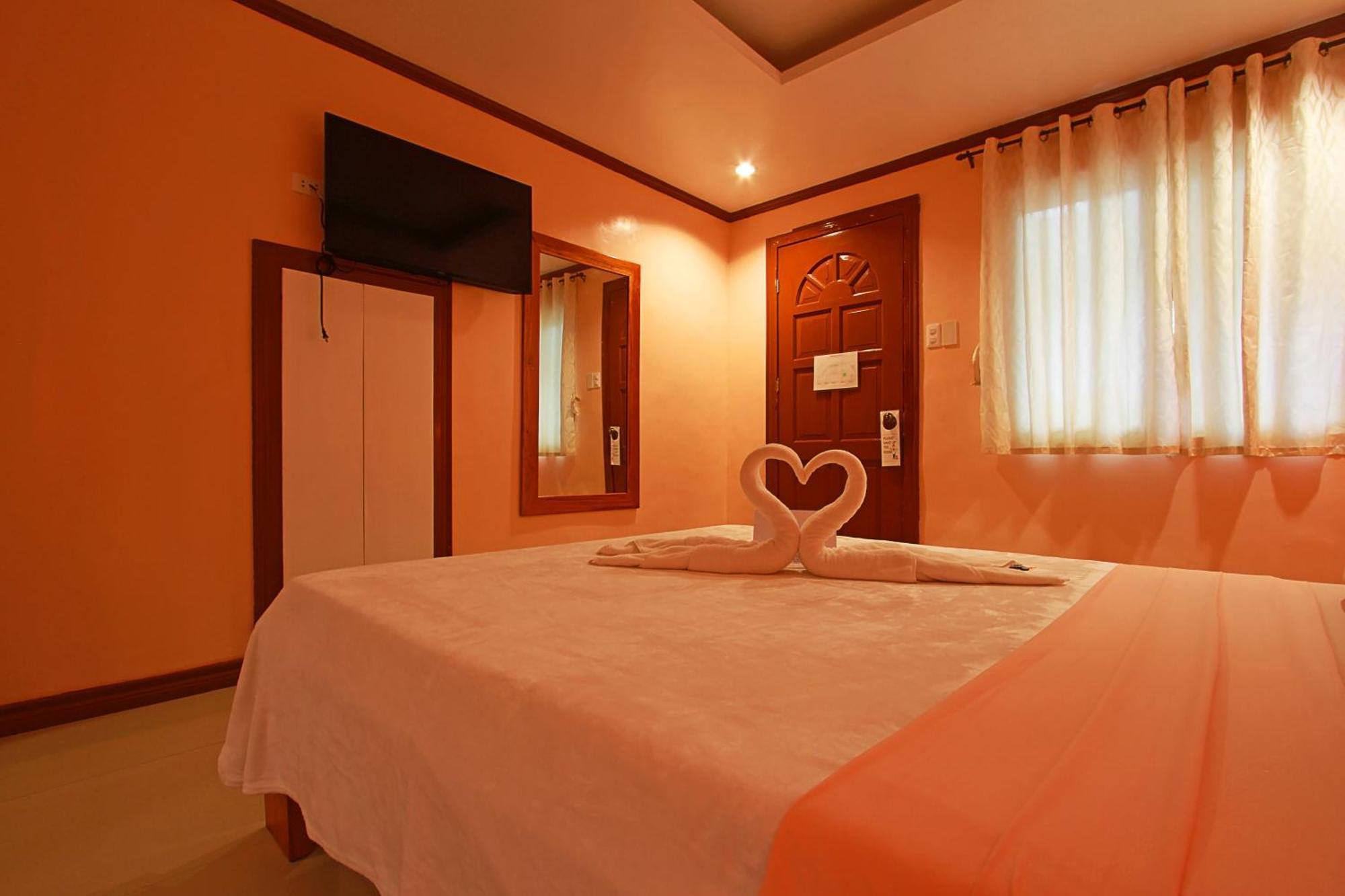 Nigi Nigi Too Beach Resort Balabag  Экстерьер фото