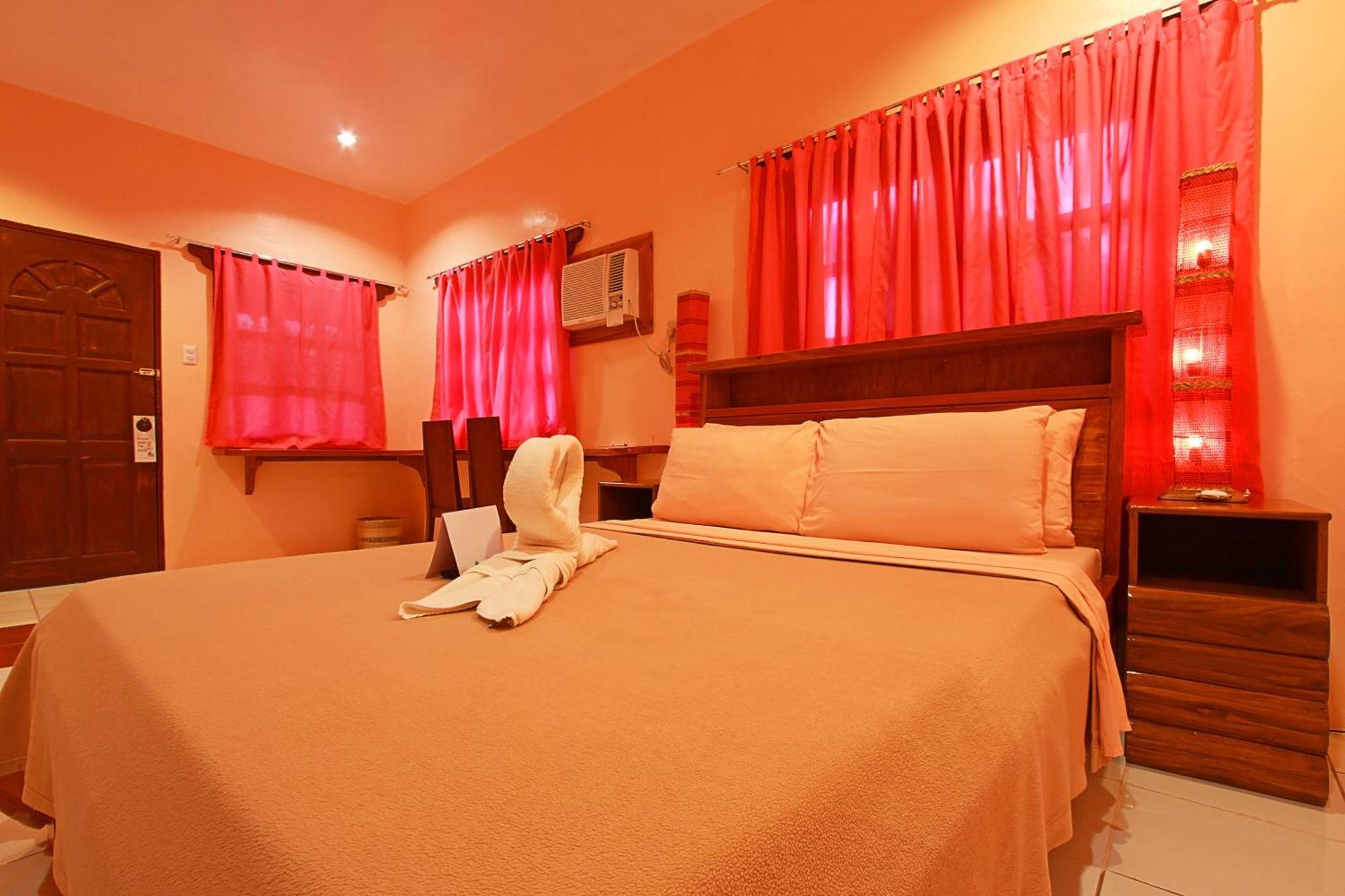 Nigi Nigi Too Beach Resort Balabag  Экстерьер фото