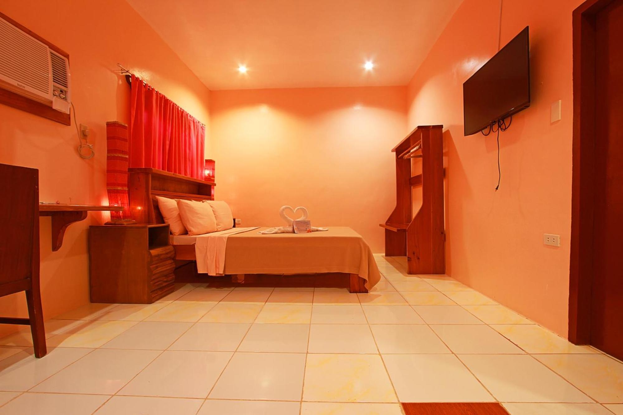 Nigi Nigi Too Beach Resort Balabag  Экстерьер фото